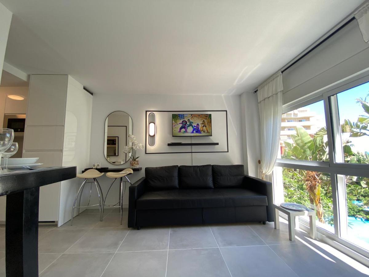 Modern Sea View Studio In Benal Beach Benalmádena Zewnętrze zdjęcie