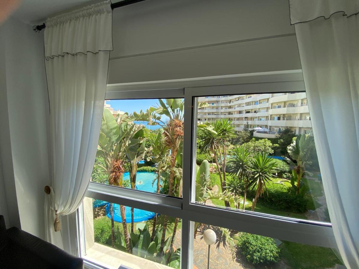 Modern Sea View Studio In Benal Beach Benalmádena Zewnętrze zdjęcie